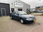 Mazda 626 1.8i LX| SEDAN| AIRCO| APK!, Auto's, Mazda, Stof, Gebruikt, Zwart, 4 cilinders