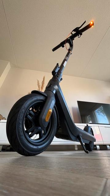 Ninebot Segway E2 Pro zo goed als nieuw. beschikbaar voor biedingen