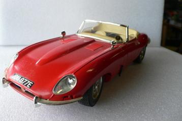 jaguar e type - burago   1/18 beschikbaar voor biedingen