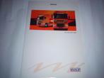 Afwijkende Britse DAF 95XF brochure folder met 2 oranje XFs, Boeken, Ophalen of Verzenden, Zo goed als nieuw, Overige merken