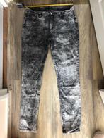 Jeans grijs gebloemd Geisha mt xl, Kleding | Dames, Spijkerbroeken en Jeans, Grijs, W33 - W36 (confectie 42/44), Ophalen of Verzenden