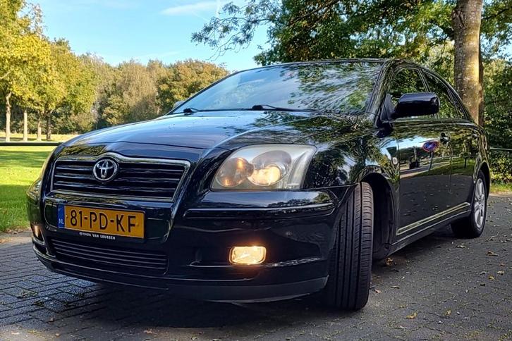 Toyota Avensis 1.8 16V / Airco / Trekhaak / Bluetooth, Auto's, Toyota, Particulier, Avensis, ABS, Airconditioning, Bluetooth, Boordcomputer