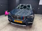 BMW X1 Xdrive25i 231pk Aut 2018 Grijs, Auto's, BMW, 1998 cc, USB, 4 cilinders, 2000 kg