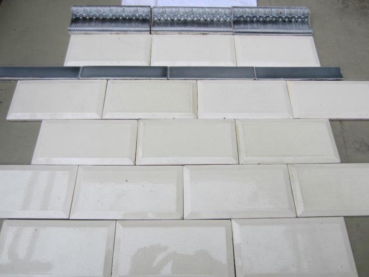 4,5m2 antieke metrotegels 7,5x15cm gemeleerd geligwit/creme, Antiek en Kunst, Antiek | Wandborden en Tegels, Ophalen
