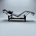 Perriand jeanneret Le corbusier chaise longue LC4 Cassina, Huis en Inrichting, Banken | Sofa's en Chaises Longues, Gebruikt, Eenpersoons