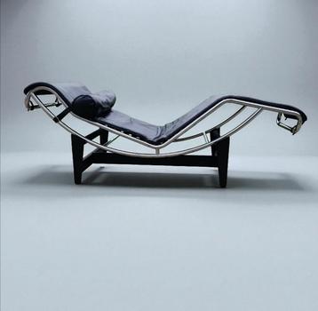 Perriand jeanneret Le corbusier chaise longue LC4 Cassina beschikbaar voor biedingen