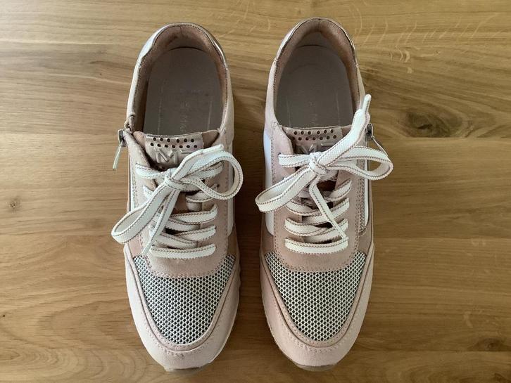 Marco Tozzi sneakers maat 39, Kleding | Dames, Schoenen, Zo goed als nieuw, Sneakers of Gympen, Beige, Ophalen of Verzenden