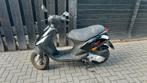 Zipp te koop pas 2777km gelopen wel blauw kenteken, Fietsen en Brommers, Scooters | Piaggio, Ophalen, Zo goed als nieuw, Zip