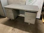 Vintage Stalen bureau met lades, Ophalen, Zo goed als nieuw