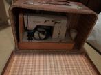 Vintage Elna Naaimachine in Koffer, Ophalen of Verzenden, Gebruikt, Naaimachine, Overige merken
