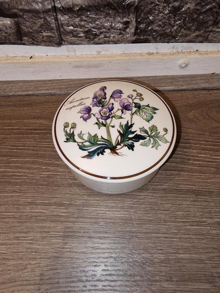 Villeroy & Boch Sieradendoosje Bloemen, Antiek en Kunst, Antiek | Keramiek en Aardewerk, Ophalen of Verzenden
