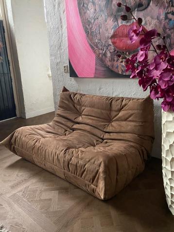 Ligne Roset Togo Tweezitsbank - Nieuw Bekleed origineel beschikbaar voor biedingen