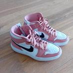Nike Air Jordan 1 Elevate High Red Stardust, maat 40, Ophalen of Verzenden, Zo goed als nieuw, Rood, Sneakers of Gympen