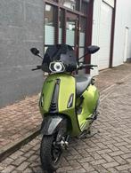 Vespa sprint 80cc, Fietsen en Brommers, Scooters | Vespa, Ophalen, Zo goed als nieuw, Overige modellen