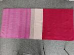 Ikea vloerkleed rood/roze/gebroken wit/grijs 75x175 cm, Huis en Inrichting, Stoffering | Tapijten en Kleden, Gebruikt, Rechthoekig