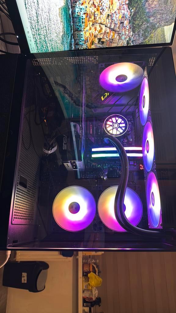 •	High-End Gaming PC – Ryzen 9 7900X • RTX 5070 • 32GB DDR5, Computers en Software, Desktop Pc's, Zo goed als nieuw, 4 Ghz of meer