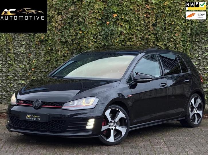 Volkswagen Golf 2.0 TSI GTI Performance Pano Dynaudio, Auto's, Volkswagen, Bedrijf, Te koop, Golf, ABS, Achteruitrijcamera, Airbags