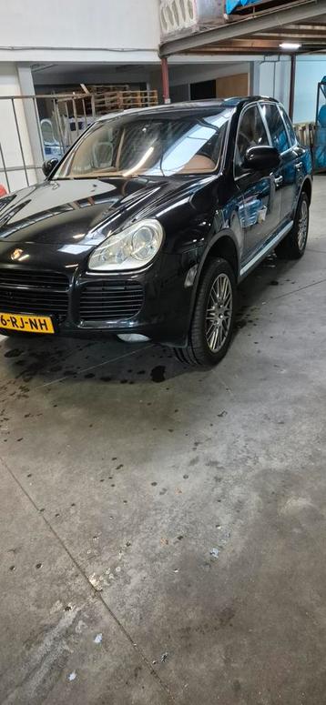 Porsche Cayenne 4.5 Turbo Tiptronic S 2005 Zwart beschikbaar voor biedingen