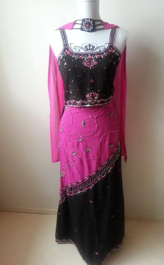 Ghagra zwart/rose maat 36, Kleding | Dames, Gelegenheidskleding, Zo goed als nieuw, Maat 36 (S), Zwart, Ophalen