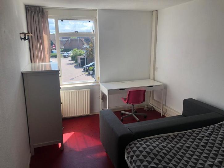Ruime (studenten) kamer ca. 15 m2 incl. G/L/W TV & WiFi, Huizen en Kamers, Kamers te huur, Overige regio's, Minder dan 20 m²