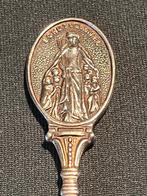 Schutsmantel, Vintage religieuze verzilverde thee lepel., Antiek en Kunst, Ophalen of Verzenden