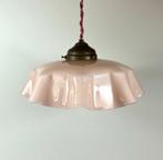 Antieke Franse hanglamp licht roze glazen opaline kap
