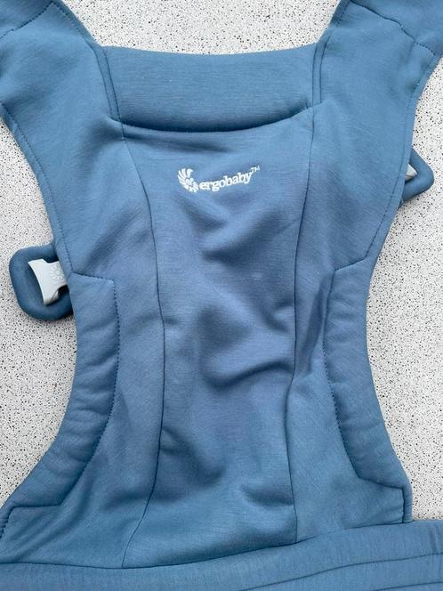 Ergobaby Embrace draagzak, Kinderen en Baby's, Babydragers en Draagdoeken, Zo goed als nieuw, Draagzak, Buik, Overige merken, Ophalen of Verzenden