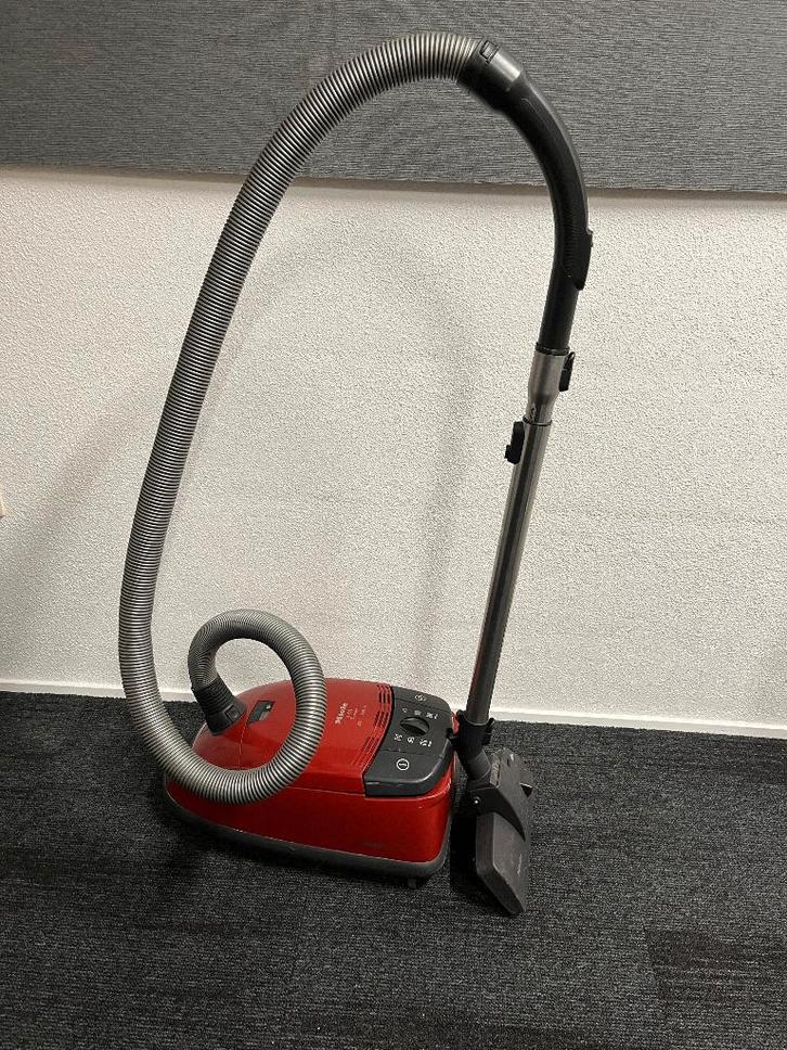 Miele S771 Tango stofzuiger . 2000 watt . Incl 3 hulpstukken, Witgoed en Apparatuur, Stoomapparaten, Gebruikt, Ophalen of Verzenden
