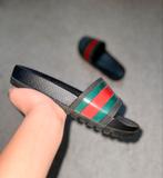 Gucci Slippers Zwart - Zo goed als nieuw, Ophalen of Verzenden, Zo goed als nieuw, Zwart