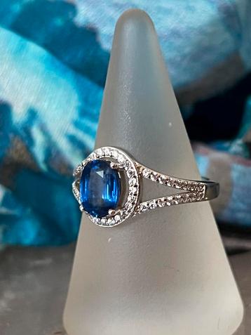 Kyaniet Topaas vertrouwen beschermt geluk hoge trilling love beschikbaar voor biedingen