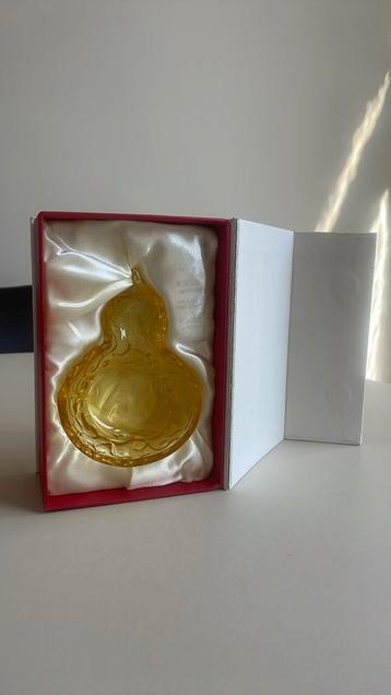 Tittot Glass Art, kristallen peer beschikbaar voor biedingen