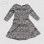 Klokkende jurk met zwart-wit aztec motief, Maat 38/40 (M), H&M, Verzenden, Zwart