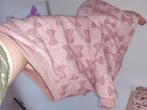 Hond/puppy roze jas met strikjes 35 cm nieuw, Ophalen of Verzenden, Nieuw, Hondenjas