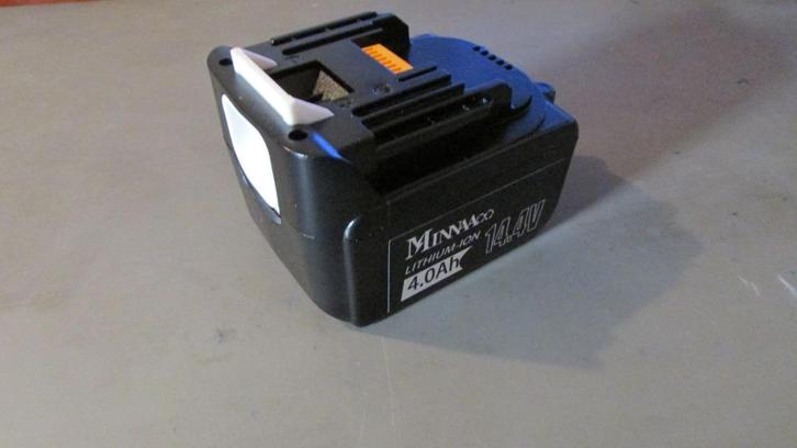 Makita 14.4 V 4.0Ah NIEUWE Li-Ion oplaadbare accu, Doe-het-zelf en Verbouw, Gereedschap | Boormachines, Nieuw, Boor- en Schroefmachine