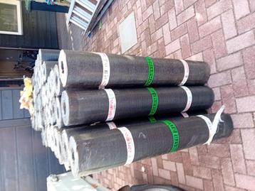 20 rollen toplaag dakbedekking 6 meter bij 110 cm 25, per ro beschikbaar voor biedingen