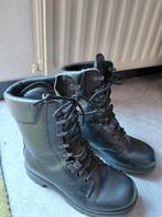 Laarzen kisten zwart maat 240 M, Kleding | Dames, Schoenen, Ophalen, Zo goed als nieuw, Zwart, Hoge laarzen