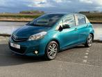 Toyota Yaris 1.0 VVT-i Comfort UNIEK / NAVI / CAMERA / WINTE, Stof, Gebruikt, Zwart, Blauw