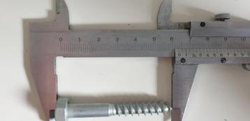 Partij 235 vretbouten, houtdraad bouten, 5, 2 kg, 6,3 cm len beschikbaar voor biedingen