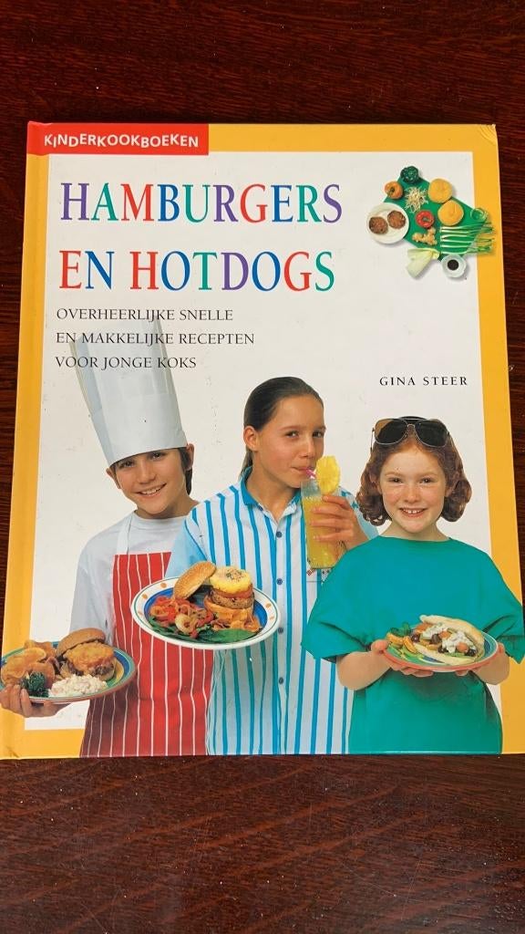 Kinderkookboeken - Hamburgers en hotdogs - Gina Steer, Boeken, Kookboeken, Ophalen of Verzenden