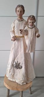 Prachtige antieke Staakmadonna, Ophalen