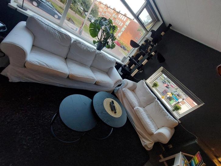 Ikea ektorp 2 + 3 seater white, Huis en Inrichting, Banken | Complete zithoeken, Gebruikt, Ophalen
