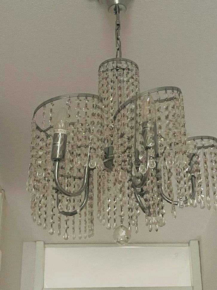 Elegante Kroonluchter met Kristallen, Huis en Inrichting, Lampen | Kroonluchters, Gebruikt, Metaal, Ophalen of Verzenden