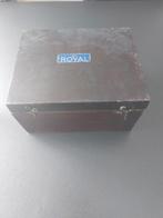 Houten vintage kistje voorzien van plaatje opschrift ROYAL, Verzamelen, Merken en Reclamevoorwerpen, Ophalen of Verzenden, Zo goed als nieuw