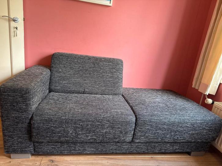 Gratis afhalen! Grijze Sofa - Ideaal voor Studentenkamer, Huis en Inrichting, Banken | Sofa's en Chaises Longues, Gebruikt, Tweepersoons