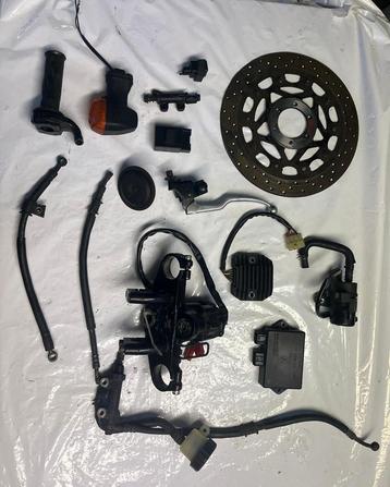 Yamaha Fazer BJ2002 Motor Onderdelen beschikbaar voor biedingen