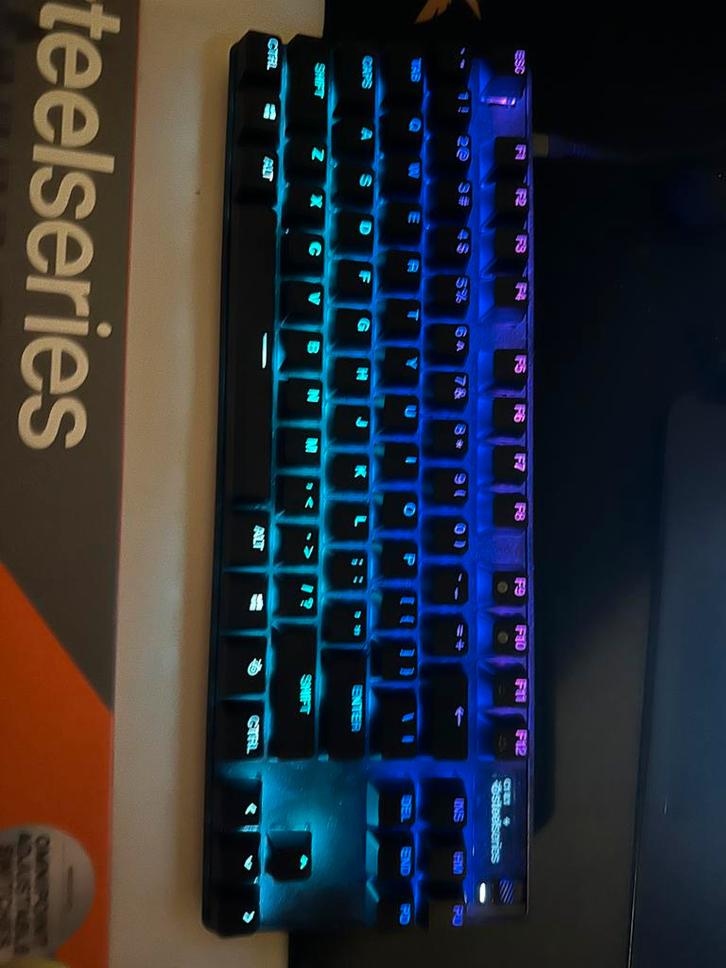 Steelseries apex pro TKl (2023), Computers en Software, Toetsenborden, Zo goed als nieuw, Qwerty, Bedraad, Gaming toetsenbord