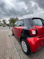 Smart ForFour 1.0 71pk S&S – 2016 – Rood/Zwart, Auto's, Smart, Achterwielaandrijving, 4 stoelen, Origineel Nederlands, 24 km/l