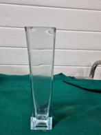 -	Vaas glas gebogen vierkant, Huis en Inrichting, Woonaccessoires | Vazen, Ophalen of Verzenden, 'T Olde Gre-j, Info@toldegrej.nl