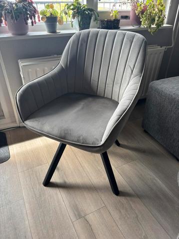 Fauteuil stoel grijs, draaibaar beschikbaar voor biedingen