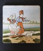 Vintage tegel onderzetter Oud - Hollandse klederdracht, Pot of Pan, Gebruikt, Ophalen of Verzenden
